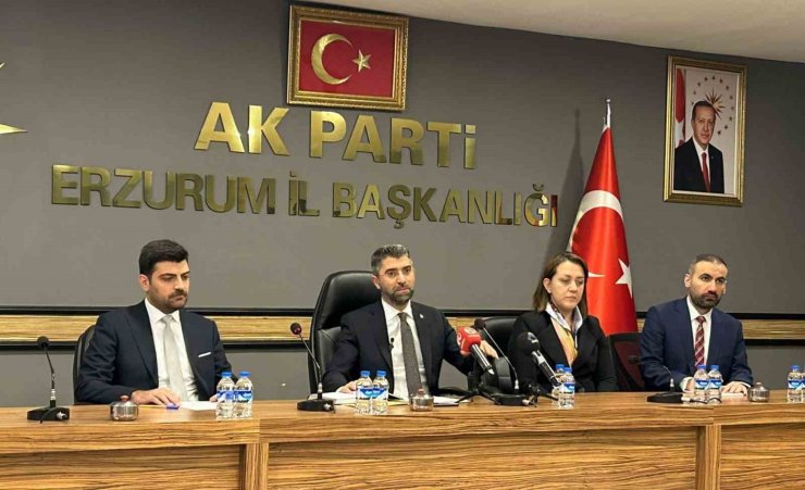 AK Parti Erzurum İl Başkanı Küçükoğlu basın mensuplarıyla bir araya geldi
