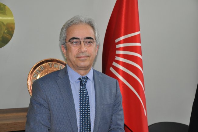 prof-dr-barlas-sulu-chpden-aday-adayligini-acikladi-3.jpg