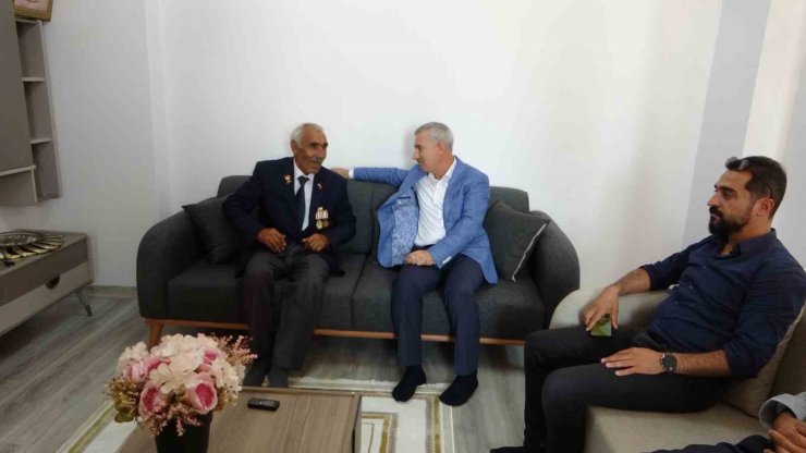 Malatya’da tamamlanan köy evleri hak sahiplerine teslim ediliyor