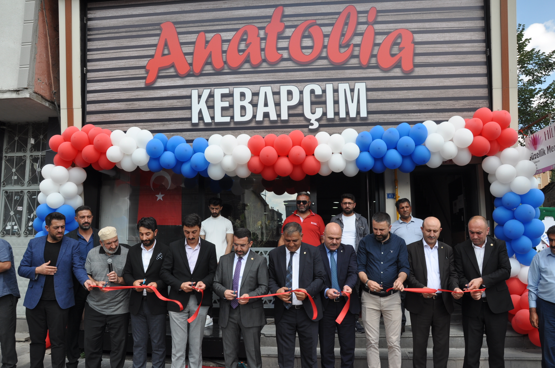karsta-anatolia-kebapcim-hizmete-acildi-12.jpg