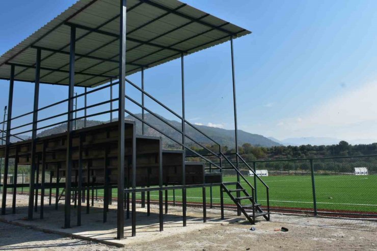 Buharkent’in yeni tribünleri hazır