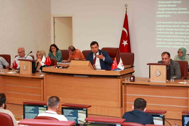 Uşak’taki yağışlar meclis gündeminde konuşuldu