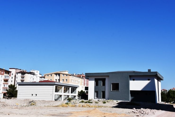 Başkan Çolakbayrakdar: İmar sorunu olan bölgelerin aşamasını yerinde takip ediyoruz"