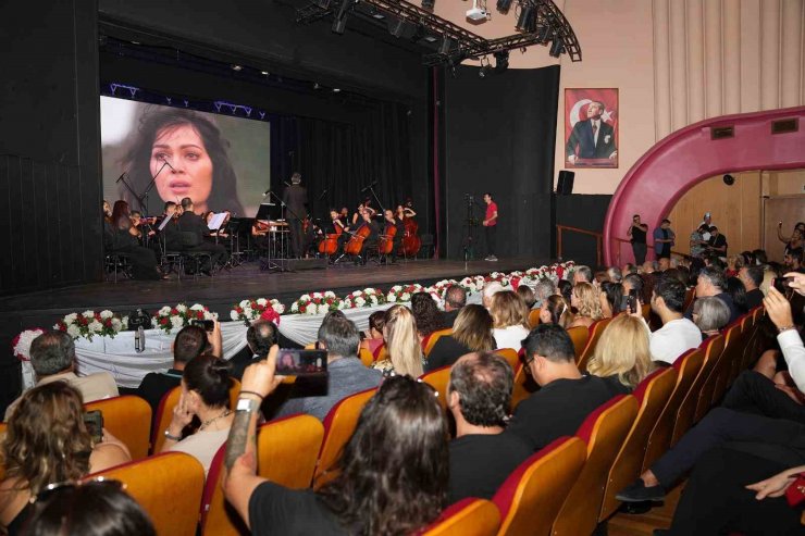 Kutman ve Ünal’a onur ödülü verildi