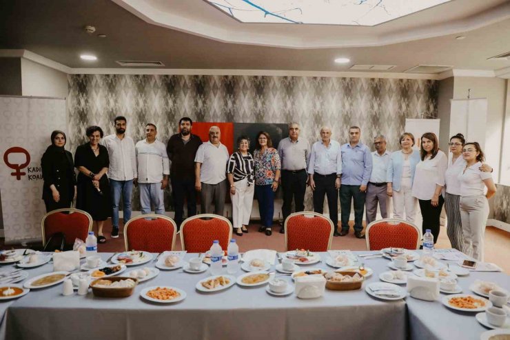 Muhtarlara yönelik "Kadın Yaşam Merkezleri Modeli Tanıtım Çalışması" gerçekleştirildi