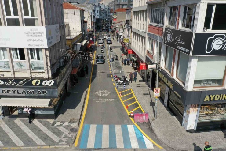 Aydın Büyükşehir Belediyesi Söke İstasyon Caddesi’ni yeniledi