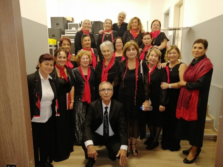 Ayvalık-Küçükköy THM Derneği’nden müzik ziyafeti