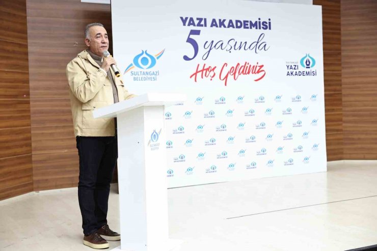 Sultangazi Belediyesi, Yazı Akademisi'nin 5'inci yılını kutladı
