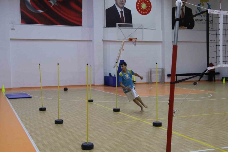 Canpolat’ın yatırımlarıyla sporcu nesil yetişiyor