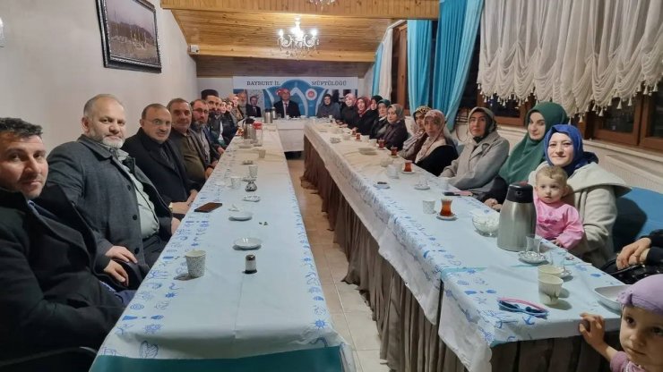 Müftü Şahin personelle iftar yemeğinde vedalaştı