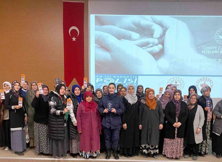 Simav’da En İyi Narkotik Polisi Anne semineri ve KADES Uygulaması