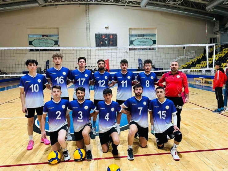 Siirt Belediyesi genç erkekler voleybol takımı, Van Bölge Şampiyonasına katılıyor