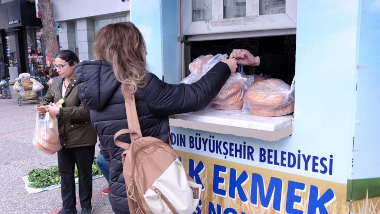 Aydın Büyükşehir Belediyesi’nden 7,5 liraya Ramazan pidesi