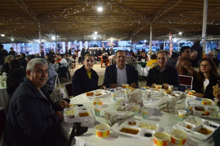 Ayvalık Belediyesi’nden 5 bin kişilik iftar