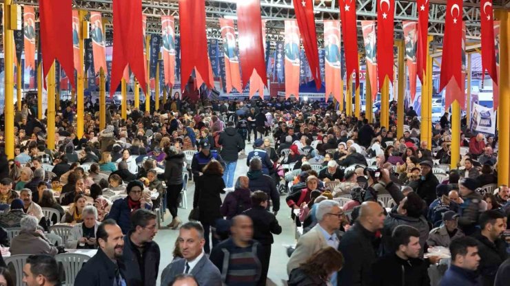 Başkan Çerçioğlu, iftarda Sökeli vatandaşlarla buluştu