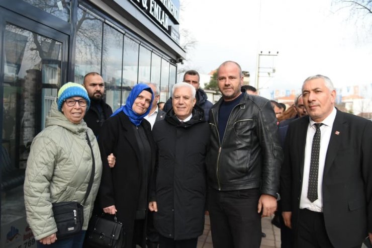 Bozbey’den İnegöl Yeniceköy’e kapalı pazar yeri sözü