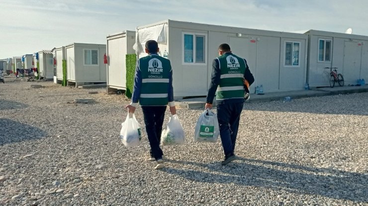 Adıyaman’da depremzedelere 2 bin 200 gıda paketi dağıtıldı