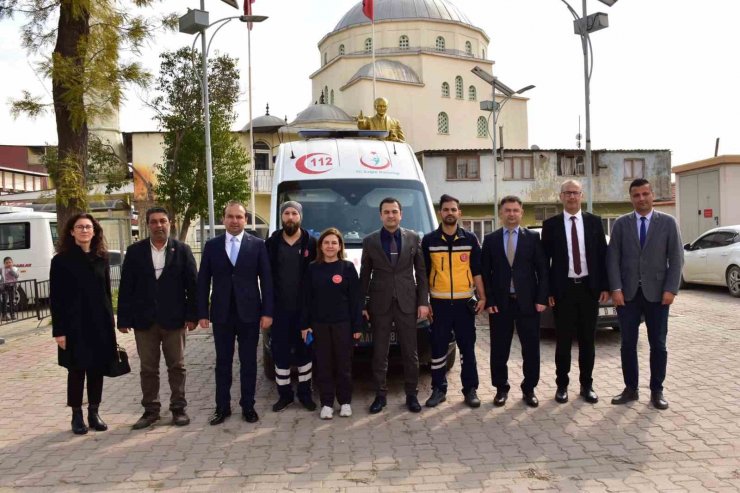 Aydın İl Sağlık Müdürü Eser Acarlar’daki Acil Sağlık Hizmetleri İstasyonu personeli ile bir araya geldi