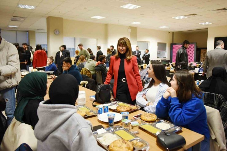 Hitit Üniversitesi öğrencileri iftarda buluştu