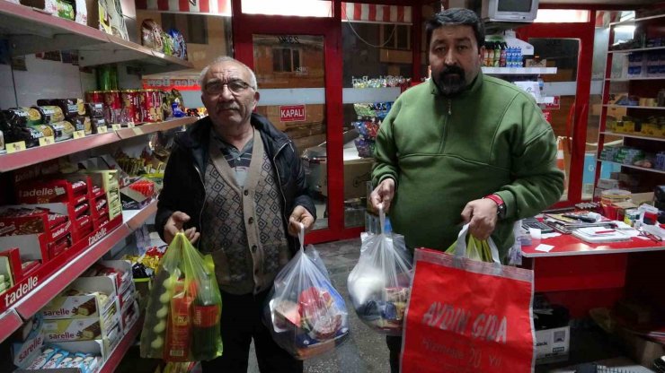 Kütahyalı esnaf 5 yıldır dar gelirli aileleri sevindiriyor