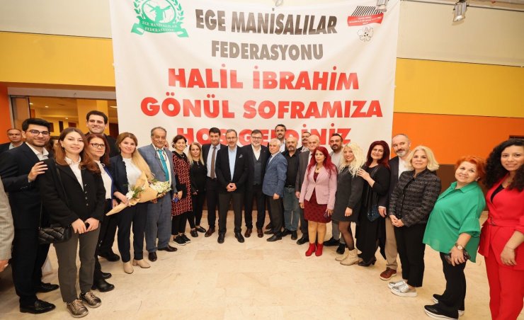 Ege Manisalılar Federasyonundan İzmir’de 2 bin kişilik iftar sofrası