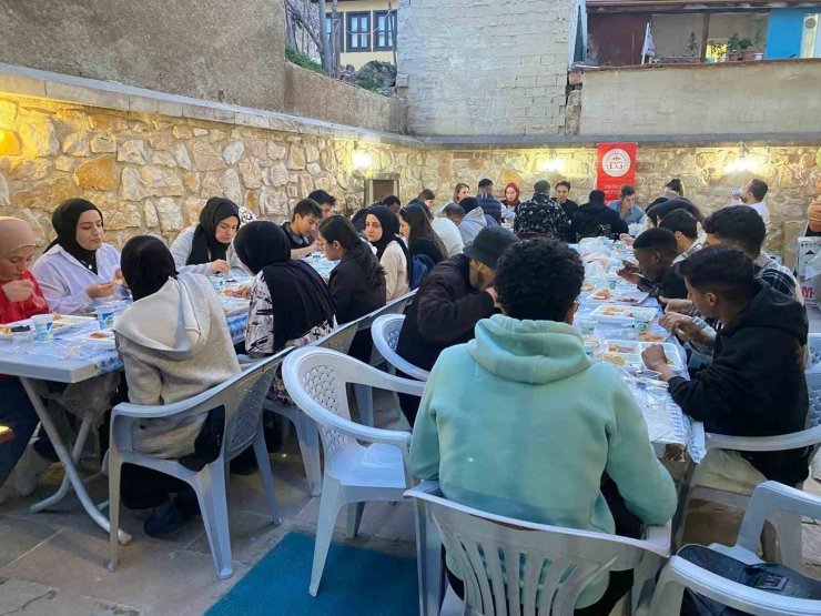 Eskişehir İl Müftülüğü gençlerle iftarda buluştu