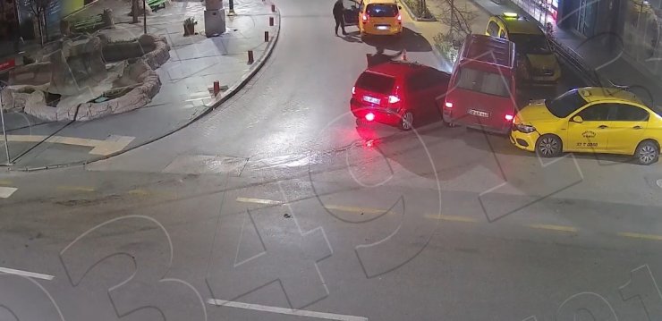 Isparta’da meydana gelen trafik kazaları KGYS kameralarına yansıdı