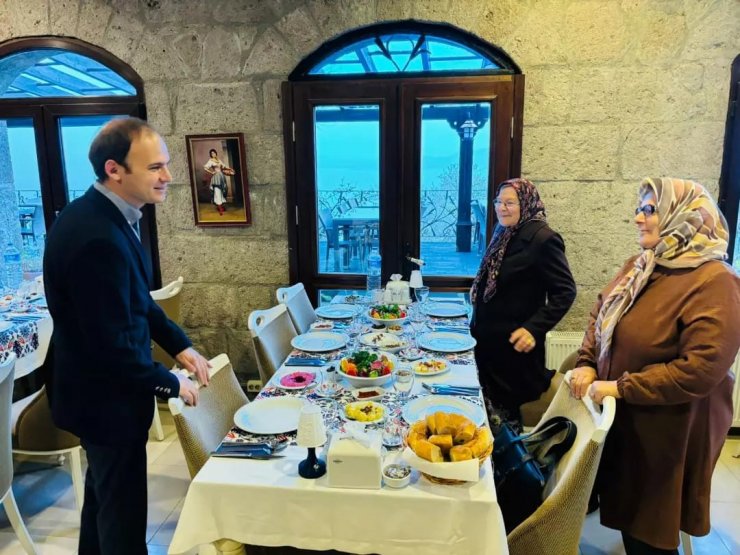 Ayvacık’ta Şehit Aileleri ve Gaziler onuruna iftar yemeği düzenledi