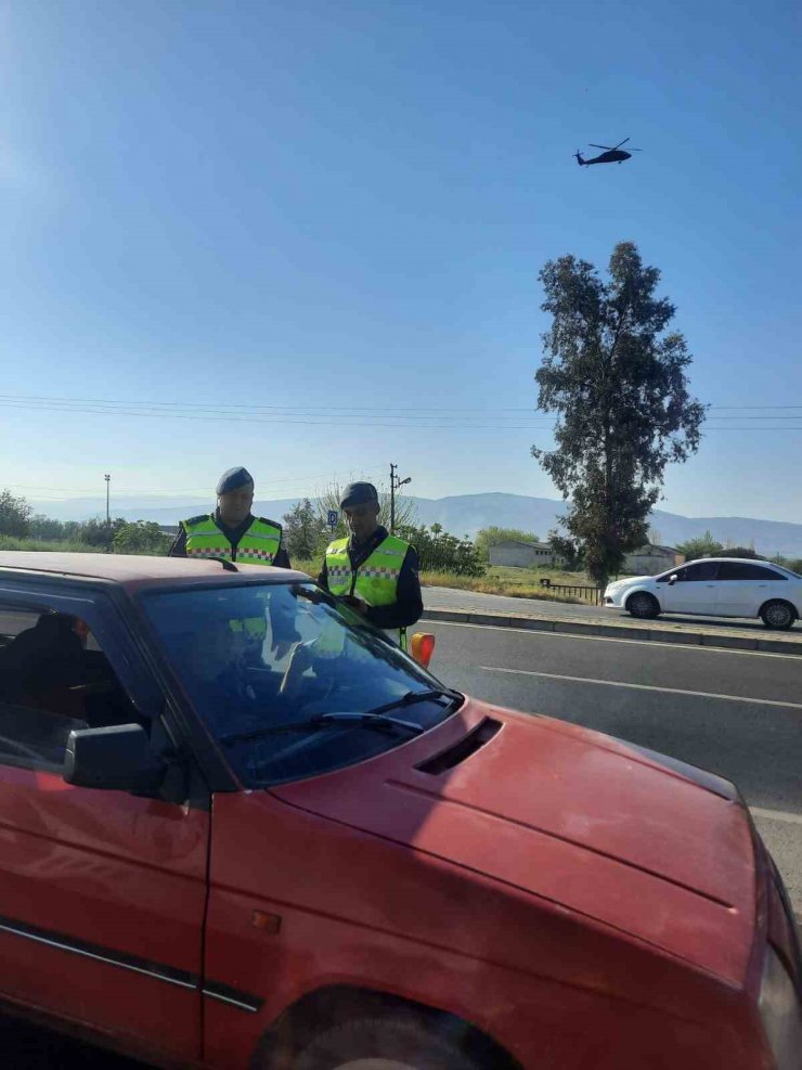 Aydın jandarmasından havadan trafik denetimi