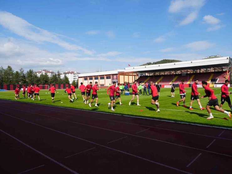 Fırat Gül: "Amed Sportif Faaliyetler’i yenerek çifte bayram yaşatmak istiyoruz"