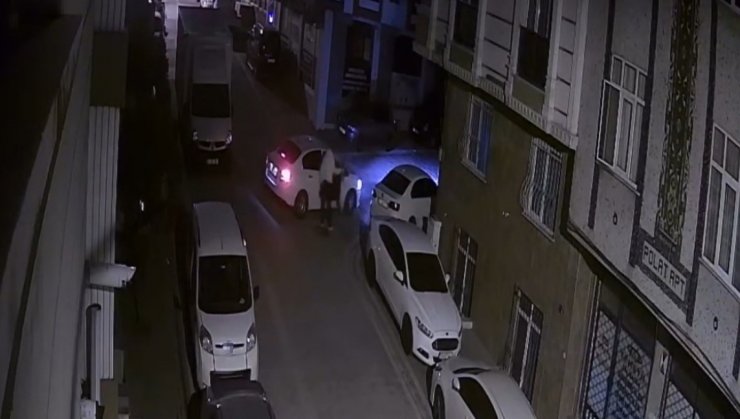 İstanbul’da saldırıya uğrayan DJ’in yeni mekanına silahlı saldırı kamerada: Eski patronu tetikçi tutup pusu kurmuştu