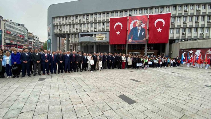 Zonguldak’ta temsili Vali koltuğa oturdu