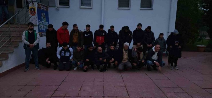 Tekirdağ’da 21 kaçak göçmen yakalandı