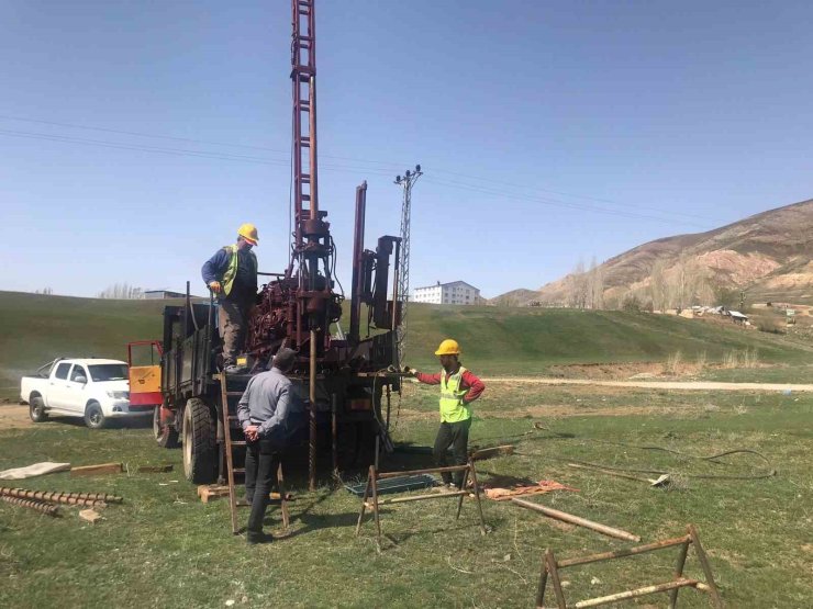 Başkale’de jeolojik-jeoteknik etüt çalışmaları başladı