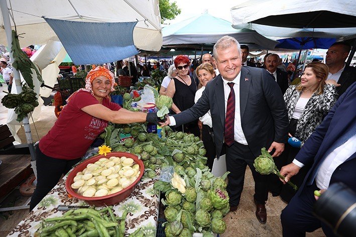 Urla ekonomisine Enginar Festivali dopingi