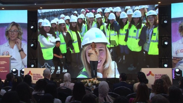 Farklı coğrafyalardan mühendis kızlar İstanbul’da buluştu