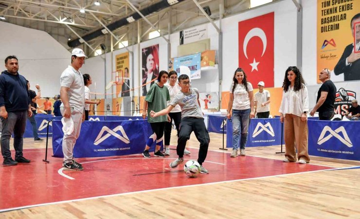 Mersin’de özel gereksinimli çocuklar için ’Çocuk Şenliği’ düzenlendi