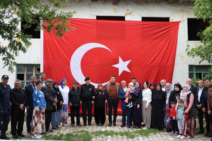 Vali Aygöl, Hıdırellez şenliklerine katıldı