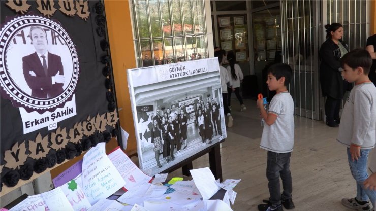 Trafik kazasında hayatını kaybeden okul müdürü gözyaşları arasında anıldı