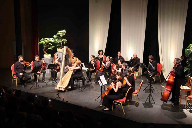 Marmaris’te kültür sanat festivali, konserle başladı