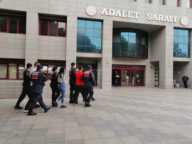 Uyuşturucu taciri 6 kişi yakalandı, biri tutuklandı