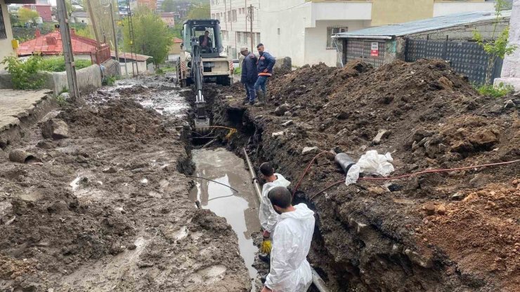 Ardahan’da şebeke iyileştirme çalışmaları sürüyor