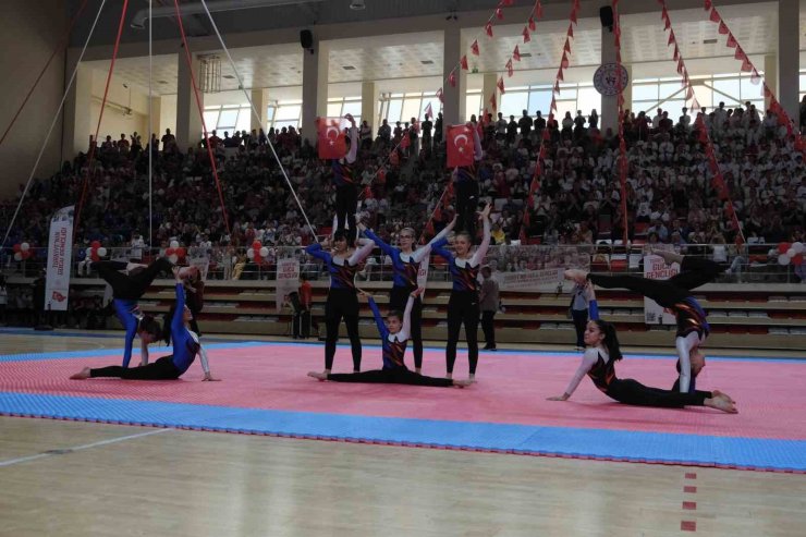 Gençlik ve Spor Bayramı coşkuyla kutlandı