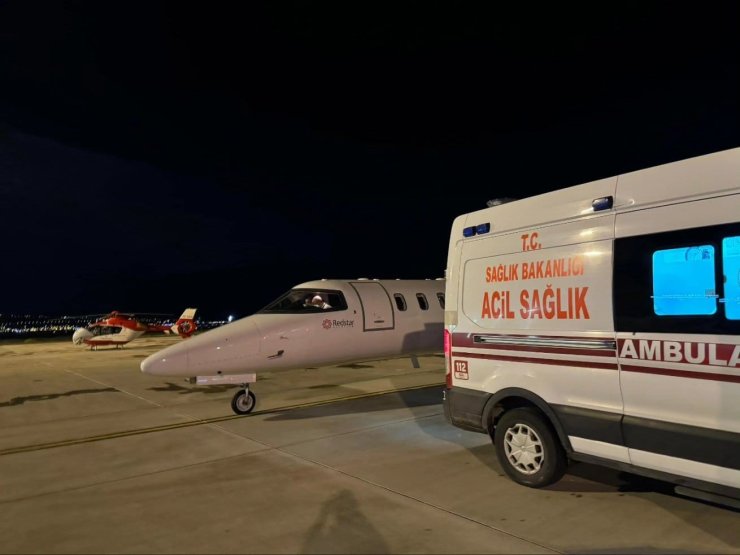 Van’da 6 yaşındaki çocuk hasta için ambulans uçak havalandı