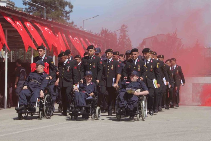 Ordu’da engelli bireyler bir günlük asker oldu