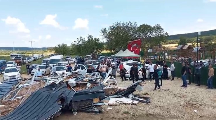 Edirne Valiliği kararıyla ’tiny house’ yapılarının yıkımı esnasında ortalık karıştı