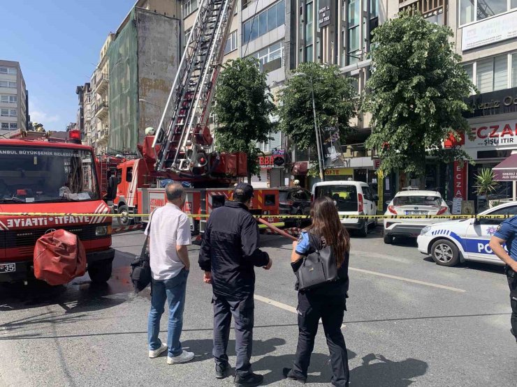 Şişli’de restoranın bacasında çıkan yangın paniğe neden oldu