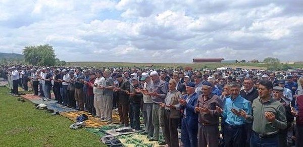 Aslanapa’nın Pınarbaşı Mahallesi’nde yağmur duası