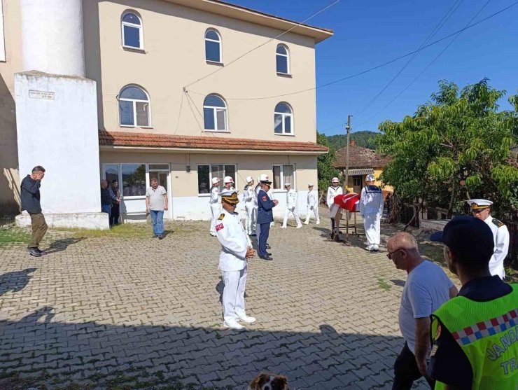 Yeniceli Kıbrıs Gazisi son yolculuğuna uğurlandı