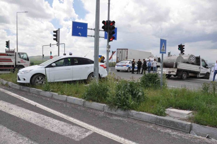 Kars’ta trafik kazası: 4 yaralı